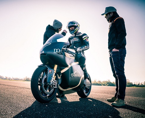 Победить без шума: Sarolea целится на подиум TT