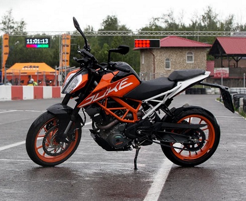 Состоялась российская презентация KTM 250/390 Duke 2017