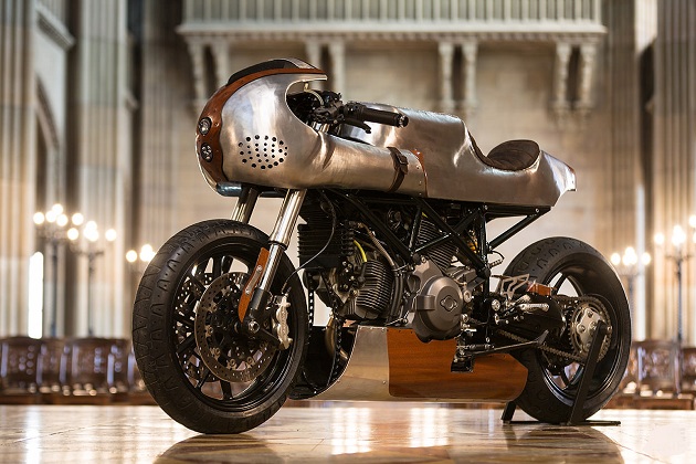 Знай Гектора: уникальный Ducati Hypermotard из Швейцарии