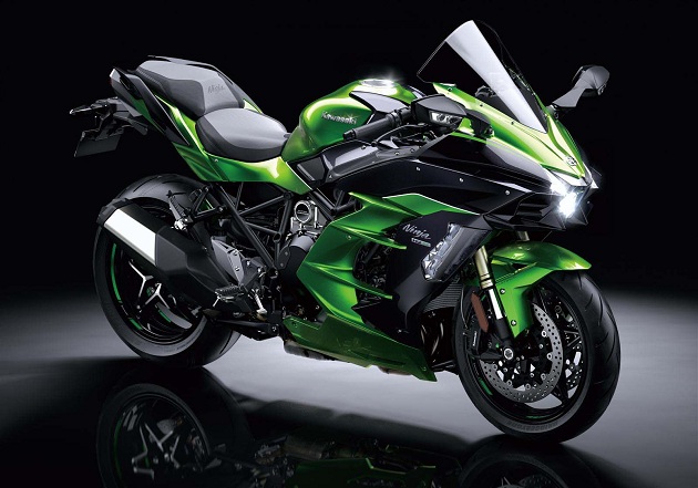 Молодо-зелено: Kawasaki привезла на EICMA компрессорный спорттурер H2 SX