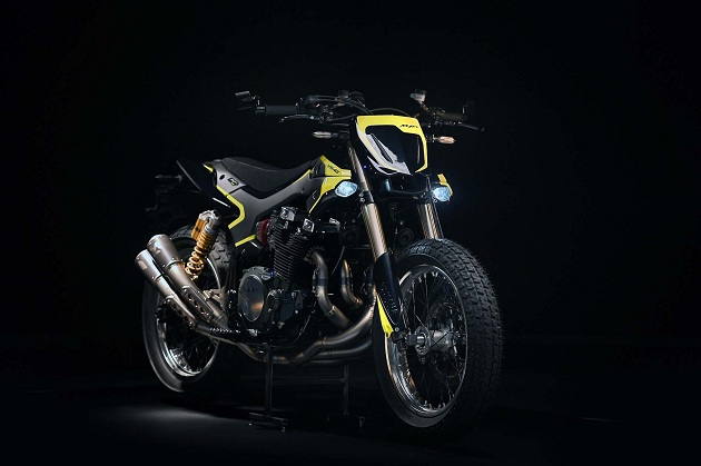 Герою наших дней: флэт-трекер Yamaha XJR1300 для Валентино Росси