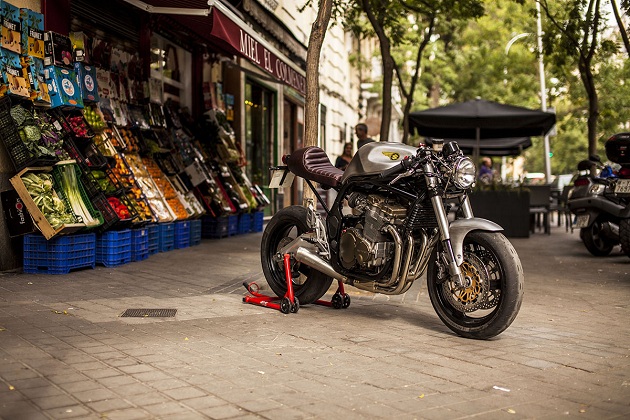 Оправдывая имя: Suzuki Bandit подружился с «Джиксером»