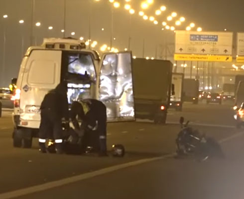 На МКАД погиб мотоциклист: попытка полицейских остановить парня закончилась трагедией (+видео)