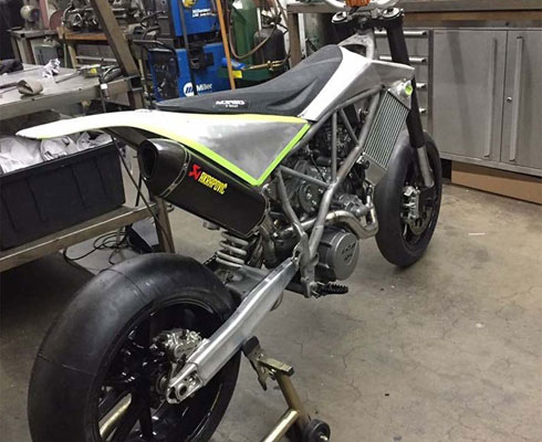 HazanSMR: кастомный супермото с душой KTM