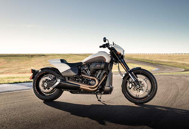 Harley-Davidson FXDR 114 2019 и другие: «мускулы» и «мозги»