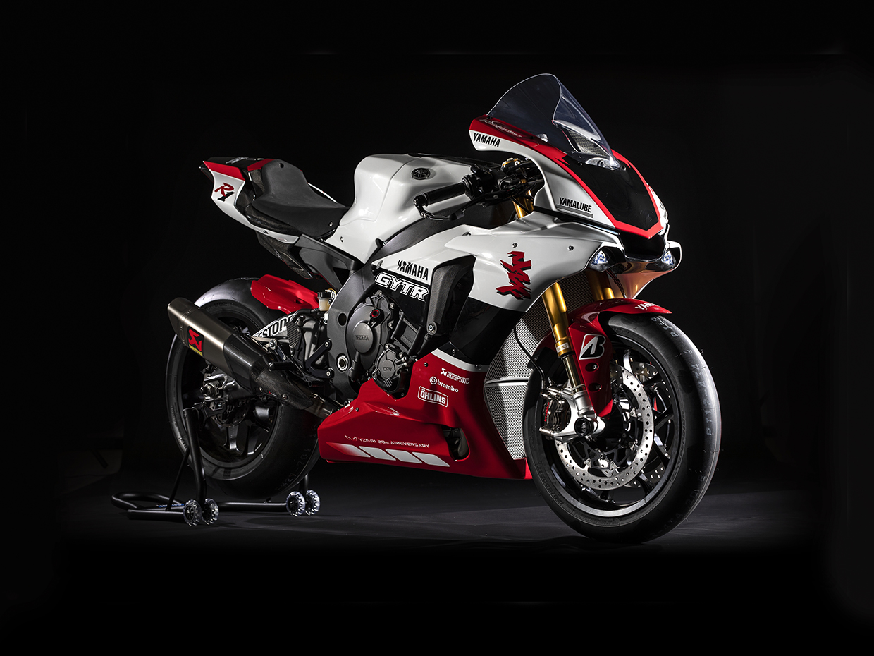 Юбилейный лимит: представлен уникальный спортбайк Yamaha YZF-R1 GYTR