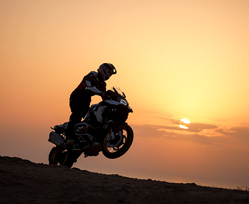BMW Motorrad: продажи продолжают расти