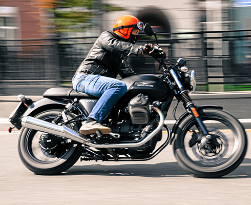 Читайте в новом номере «Мото»: Тест Moto Guzzi V7 II
