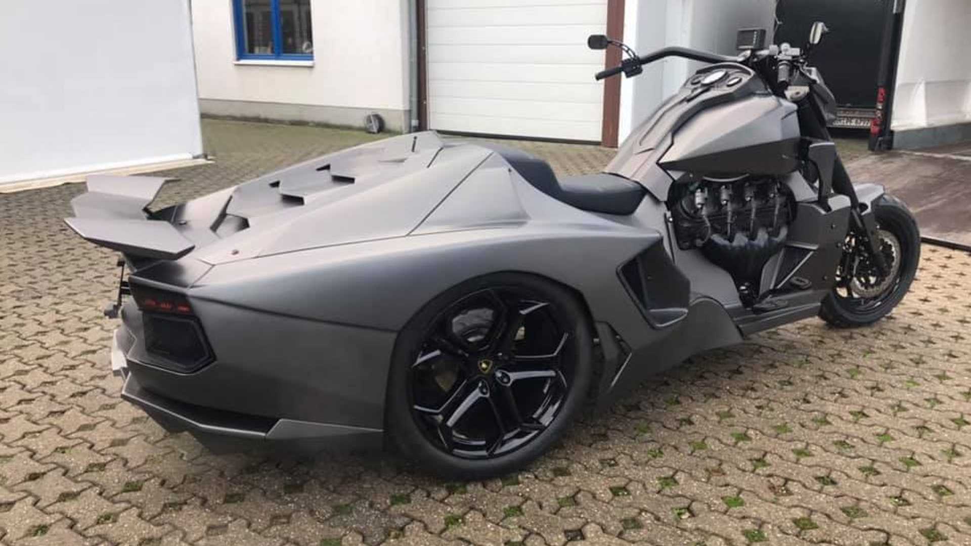 Монстр-трайк: мотоцикл скрестили с Lamborghini