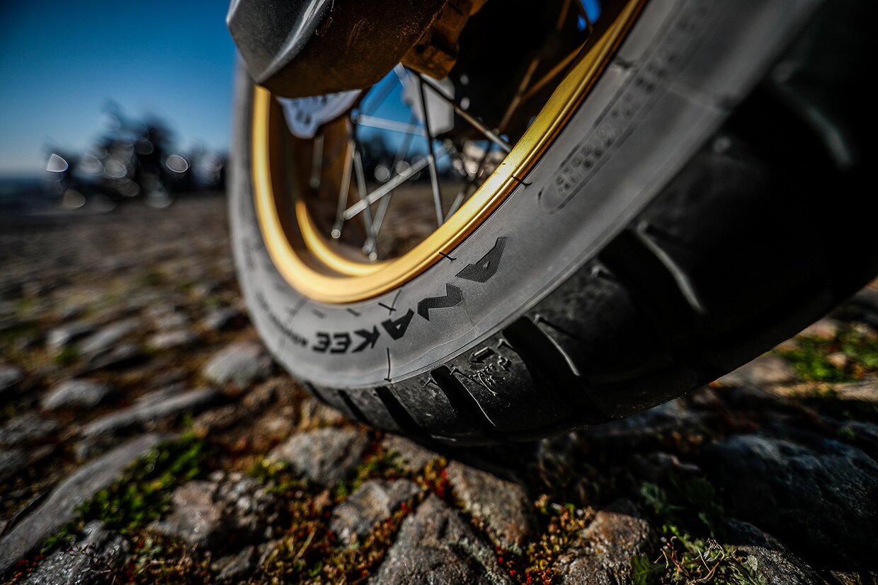 Читайте в новом номере «Мото»: Новейшие кроссоверные шины Michelin Anakee Adventure