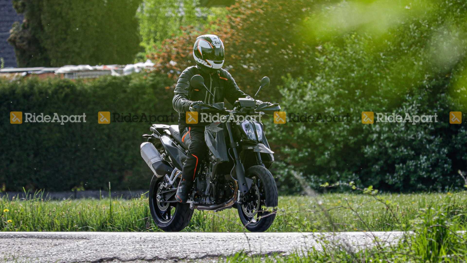 Вы этого ждали! KTM готовит новый супермото