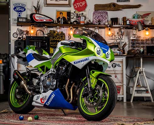 Рестомод наоборот: Kawasaki Z900 превратился в ZXR750. Или ZXR900?