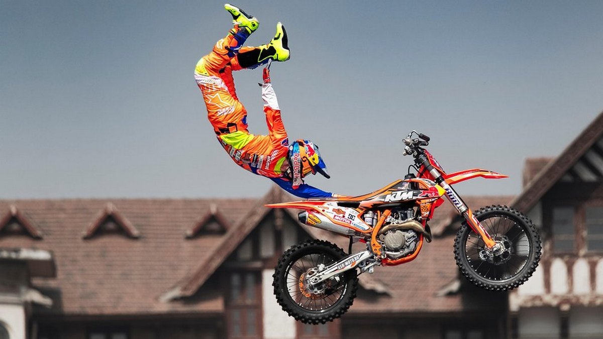 Стартовал набор участников в лагерь мотофристайла Motul Kolesnikov FMX Camp
