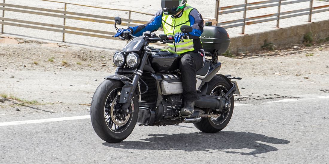 «Массовый» Triumph Rocket III вышел на дороги