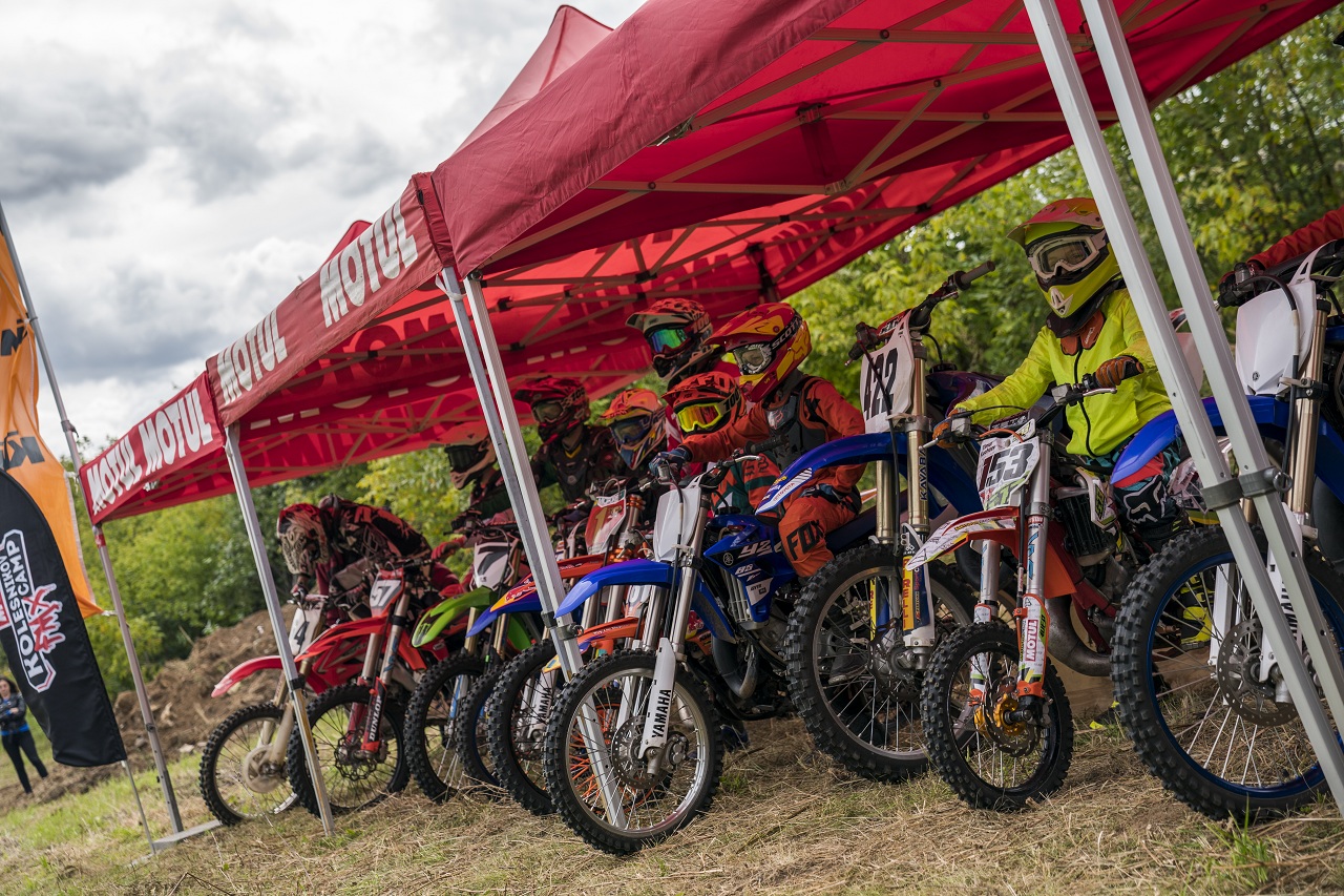 Летний лагерь по фристайл-мотокроссу Motul Kolesnikov FMX Camp завершился