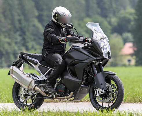 Новый KTM 1290 Super Adventure получит активный круиз-контроль