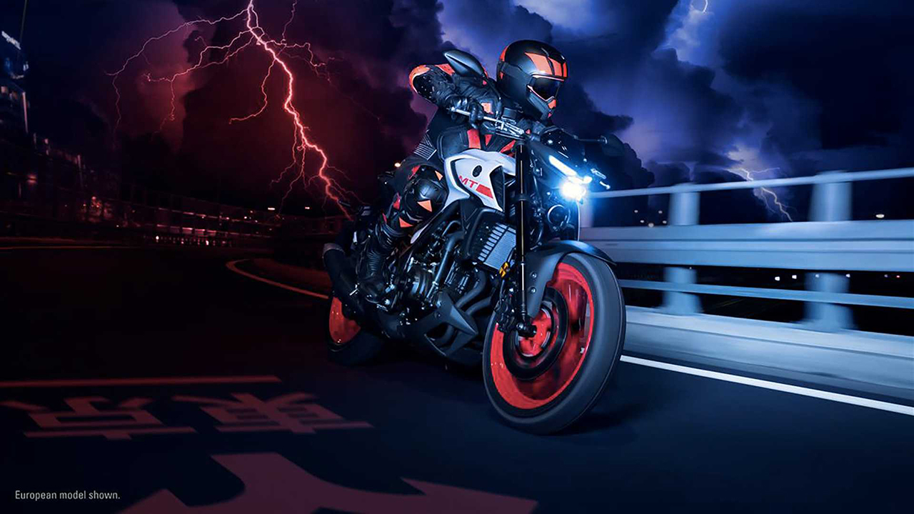 Герой с темной стороны: Yamaha обновила нейкед MT-03