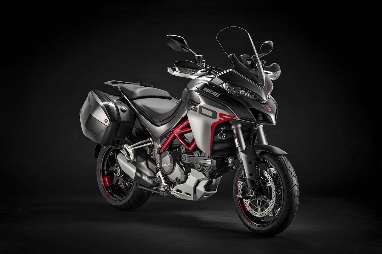 Grand Tour: кроссовер Ducati Multistrada стал еще комфортнее