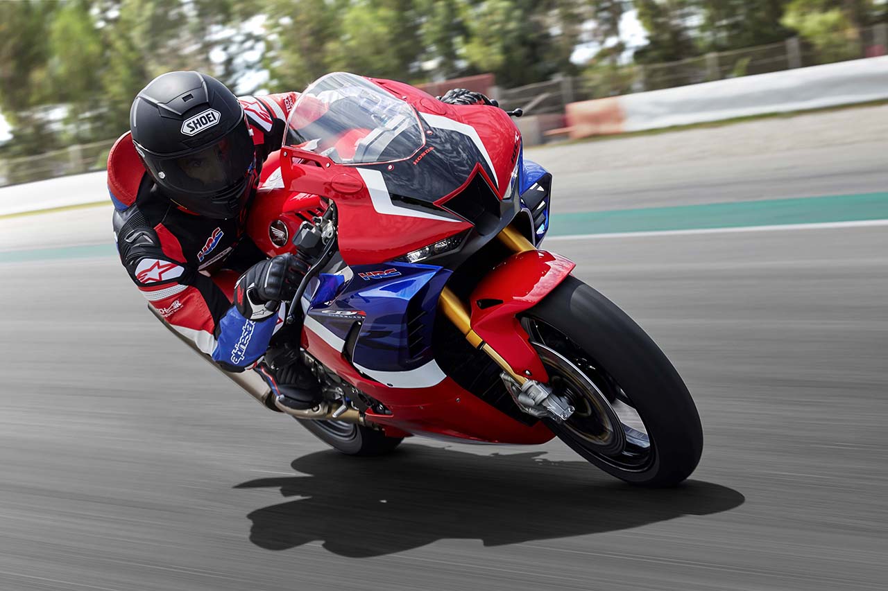 На острие лезвия: Honda представила спортбайк CBR1000RR-R Fireblade