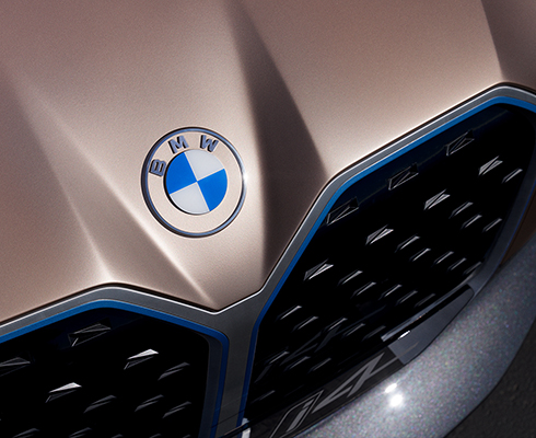 BMW обновит фирменную эмблему?