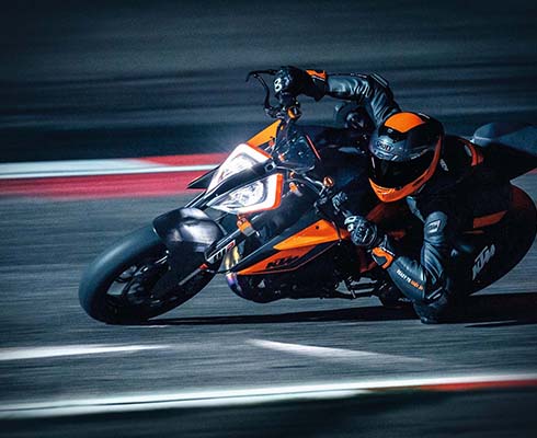 KTM остановит производство из-за коронавируса