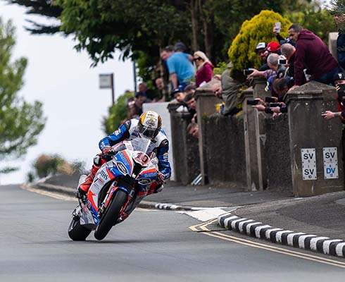 Гонка Tourist Trophy на острове Мэн не состоится из-за коронавируса