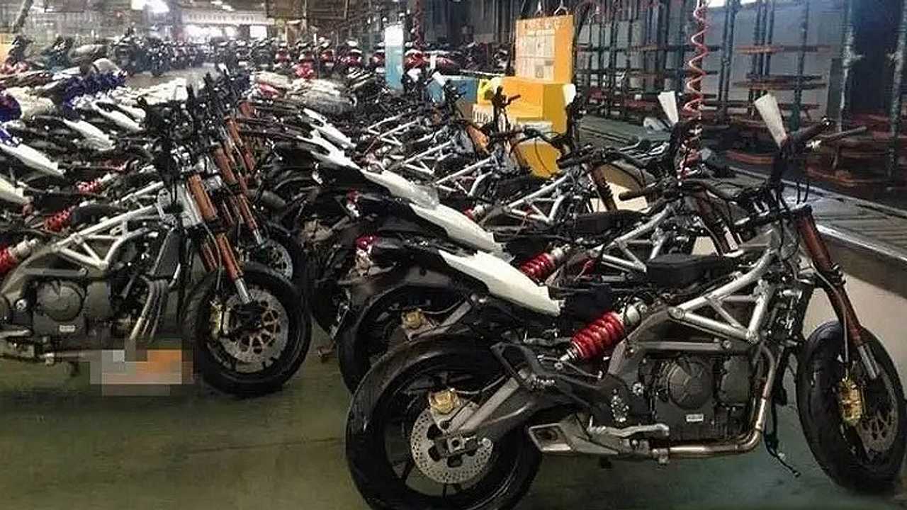 В сеть просочились шпионские фотографии нового нейкеда Benelli