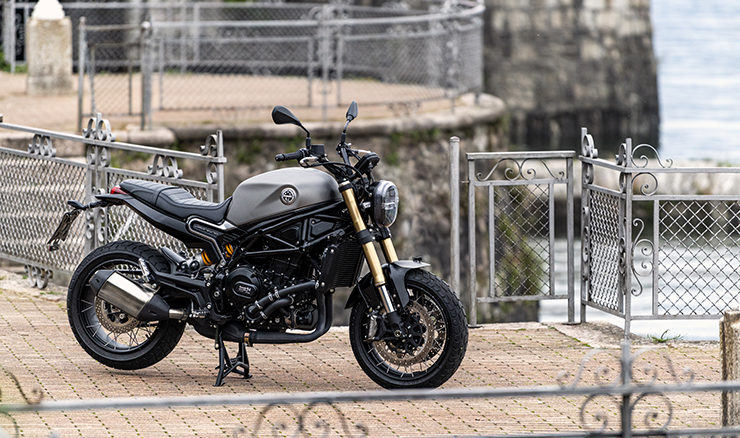 Новые модели Benelli: теперь "восьмисотки"