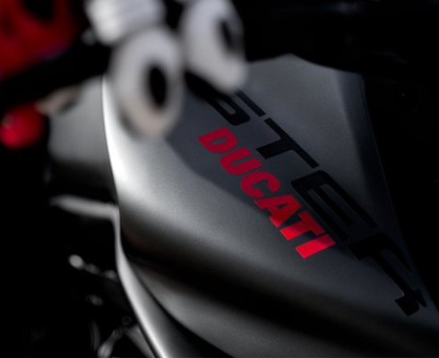 Новый Monster: Ducati представит следующее поколение легендарного родстера