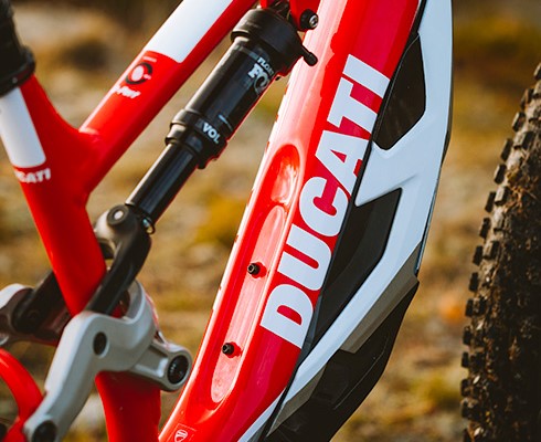 Ducati начинает выпуск настоящих эндуро!