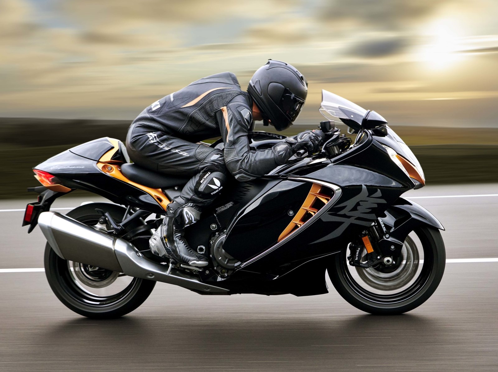 Встречаем новую Suzuki Hayabusa! Ну, как новую — обновлённую...