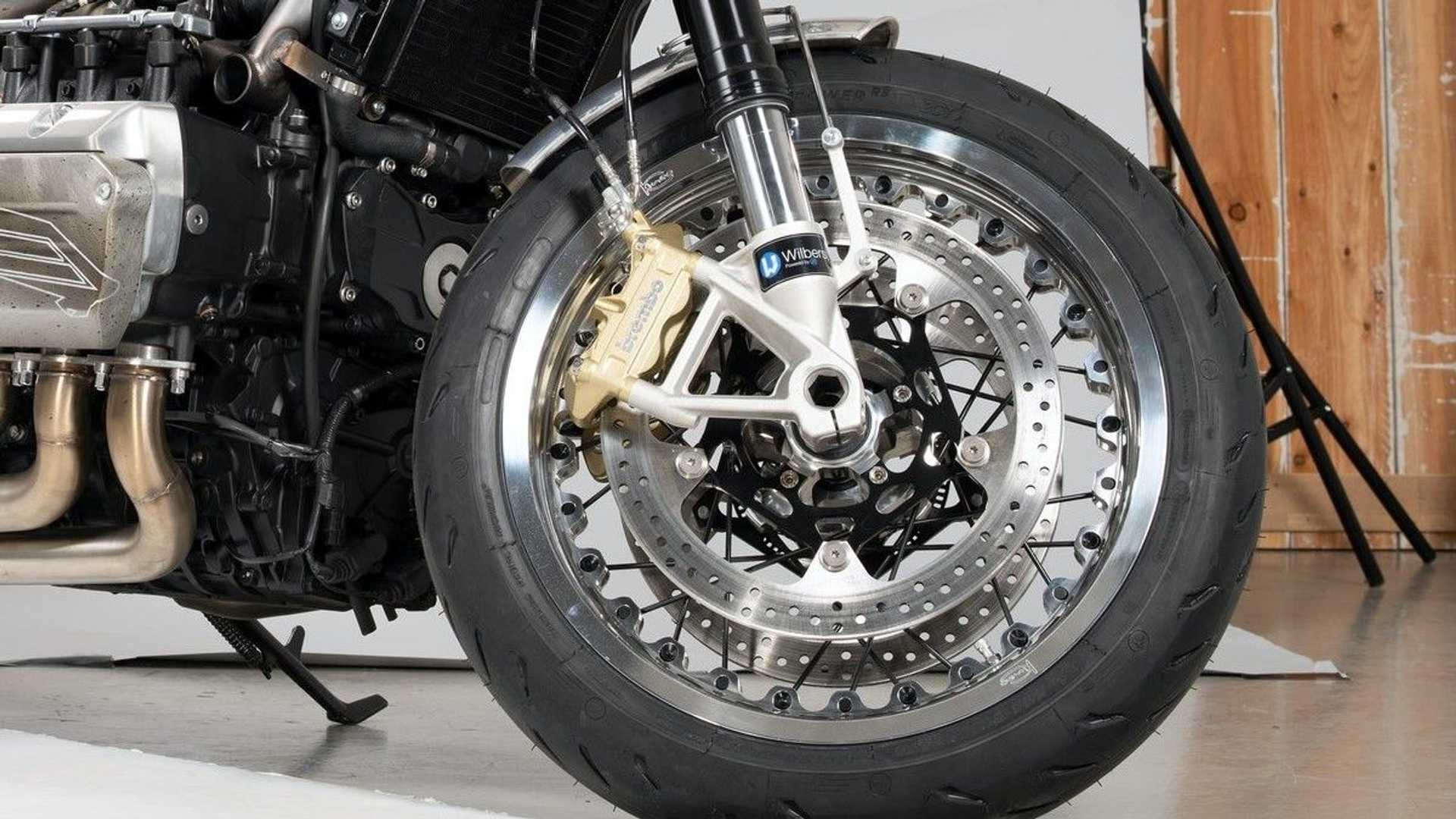 Узнаёте? Да, это Honda GL1800 Gold Wing 2018 года выпуска!