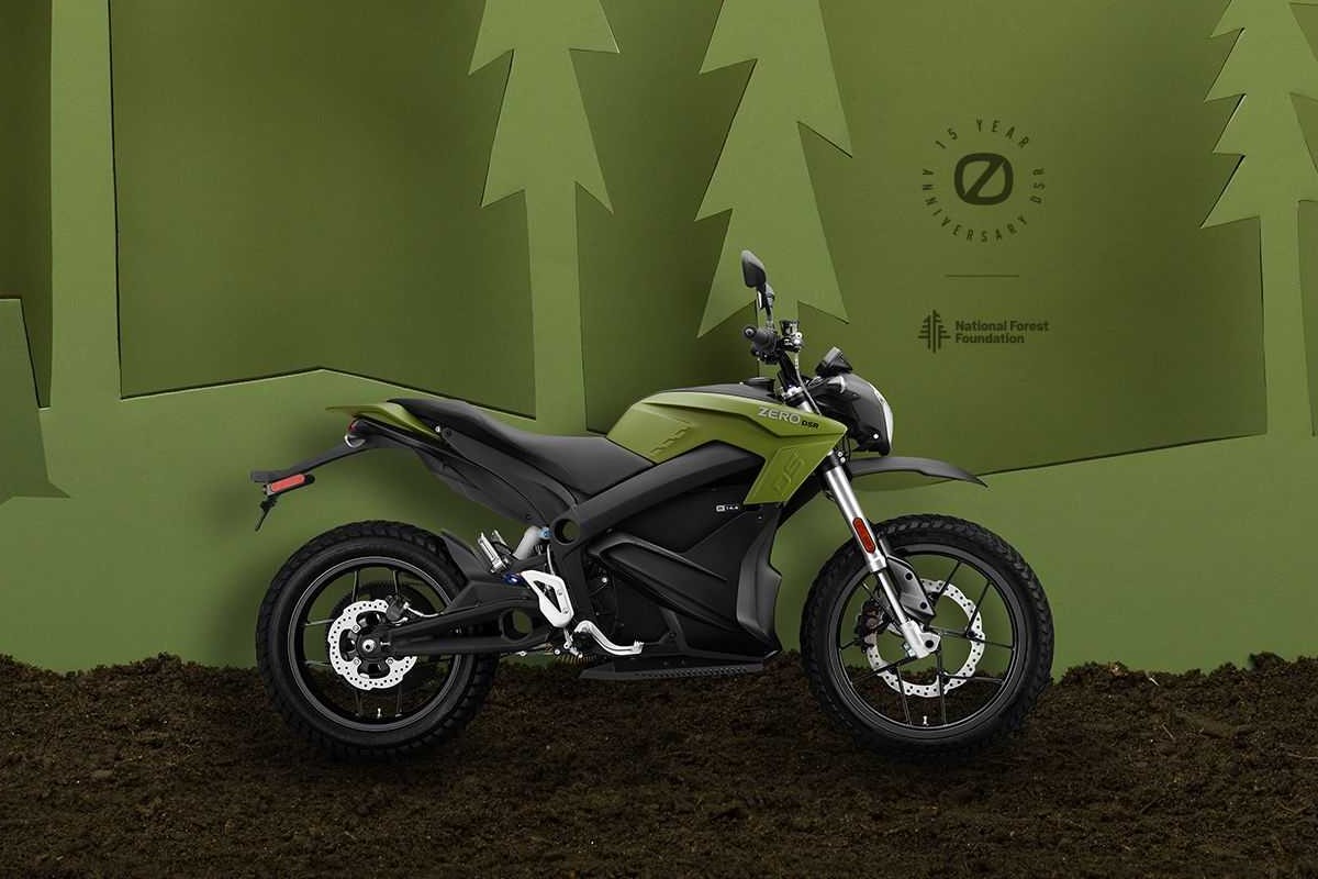 Zero Motorcycles подготовила спецверсию модели DSR к своему 15-летнему юбилею