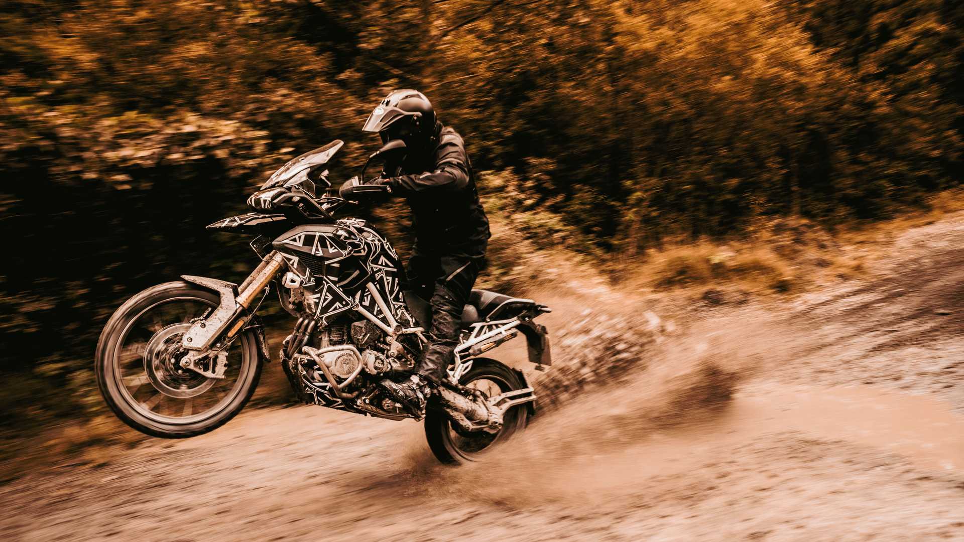 Triumph готовит новый Tiger 1200