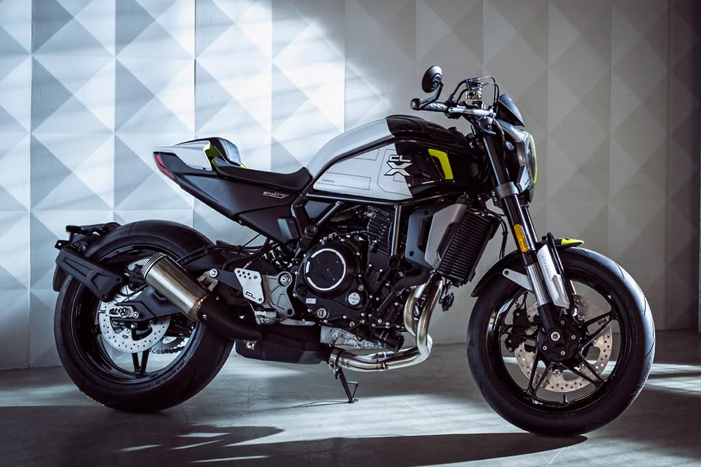 CFMoto начинает выпуск мотоцикла 700 CL-X Sport