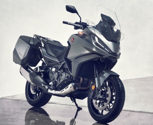 Honda представила NT1100 2022 модельного года
