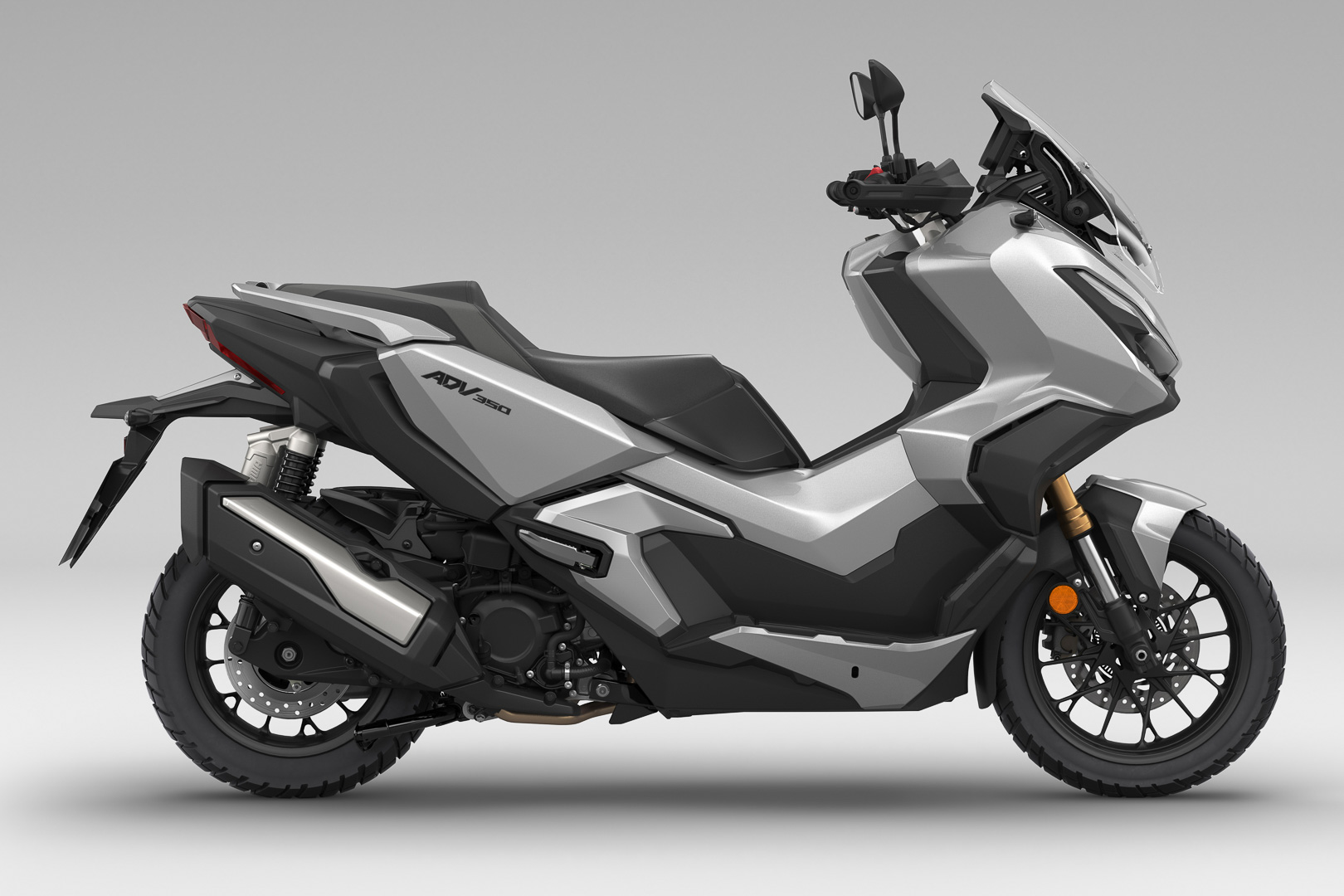 Honda расширяет модельный ряд эдвенчер-скутеров моделью ADV350