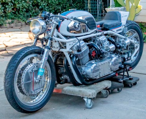 Настоящий "Антихрист": рекордный мотоцикл с двумя двигателями Honda CB750