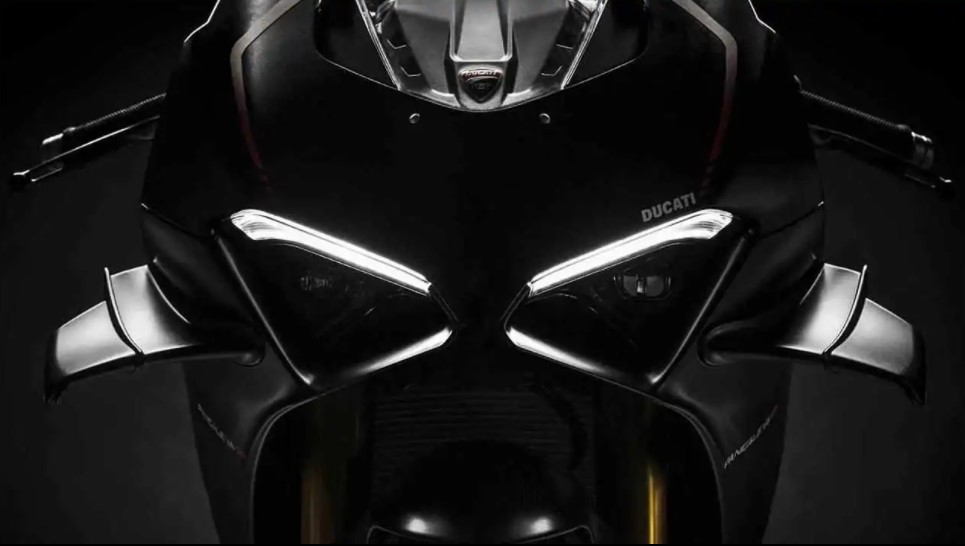 Ducati готовит ещё три премьеры моделей 2022 года