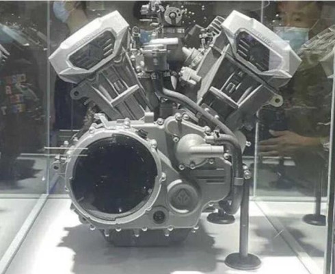 V4, 1200 куб. см и 154 "лошади": новый мотор Benda