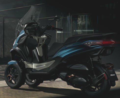 Piaggio представила обновленную линейку трёхколёсных скутеров MP3