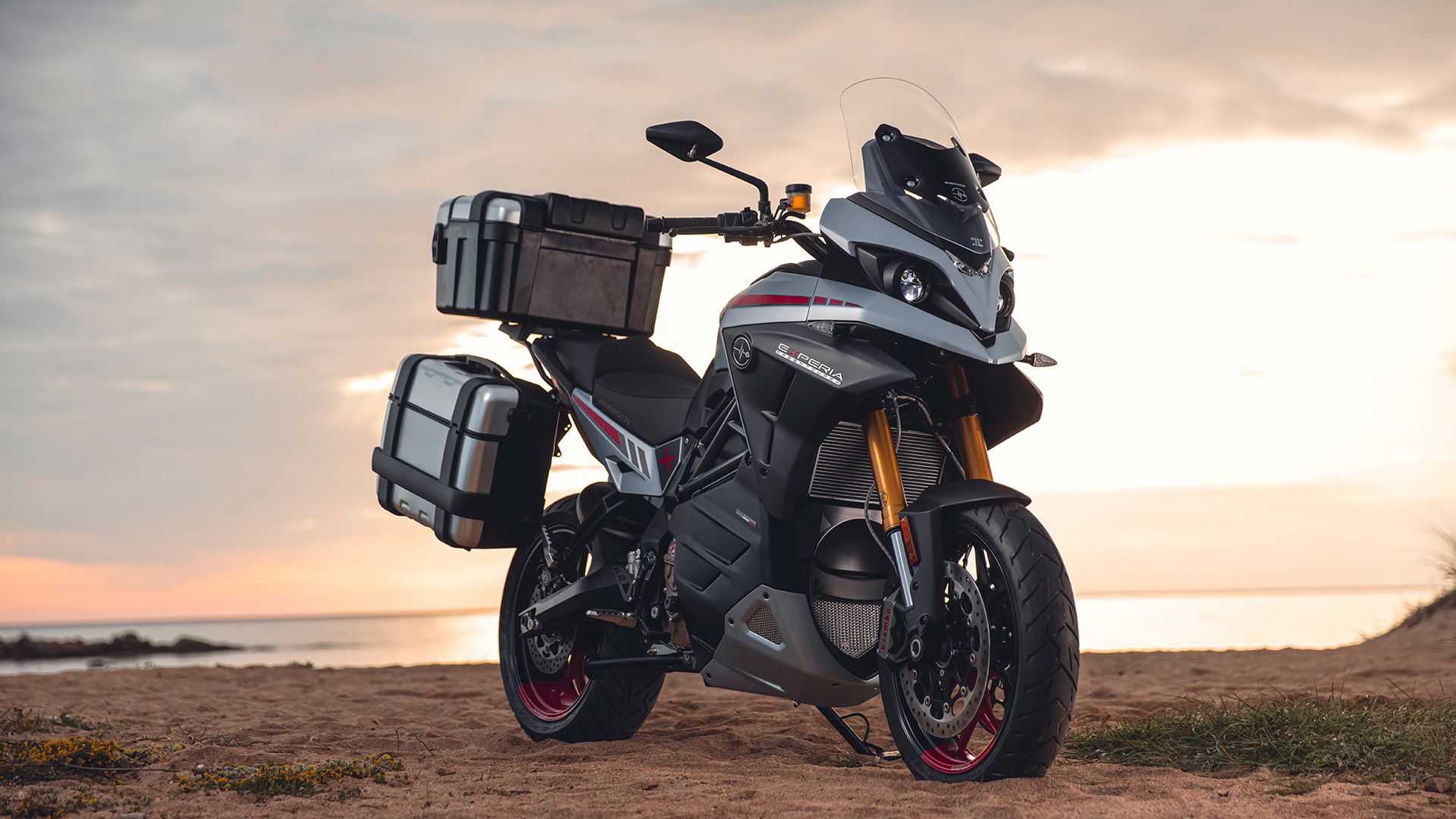 Energica начала серийное производство турэндуро Experia ADV (+видео)