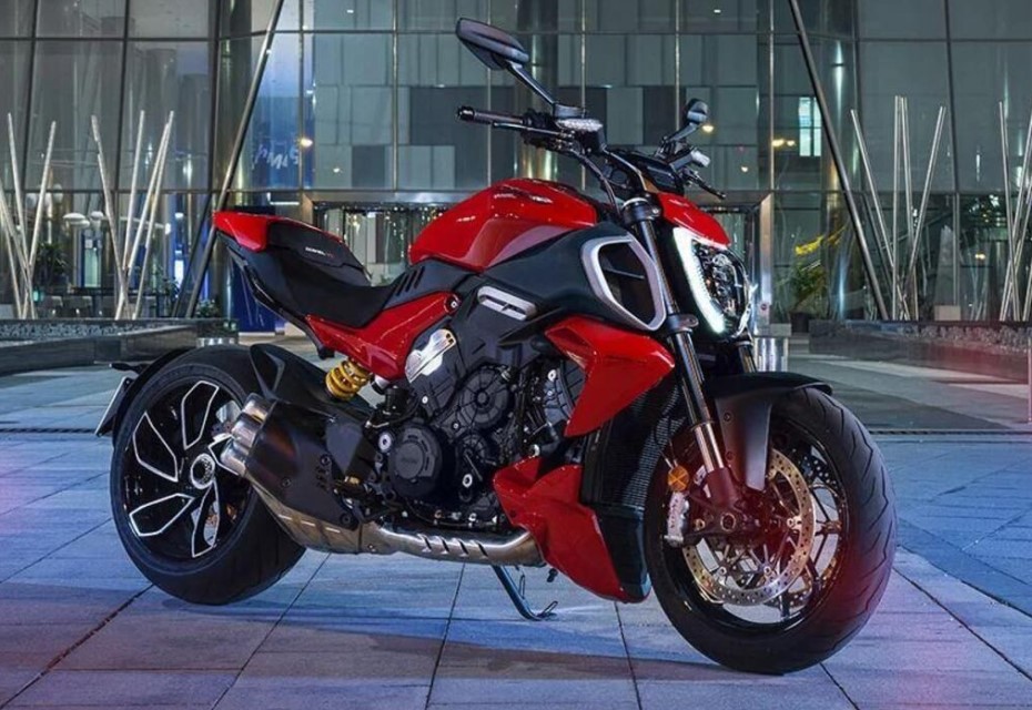 Ducati Diavel V4: самый красивый мотоцикл на EICMA 2022