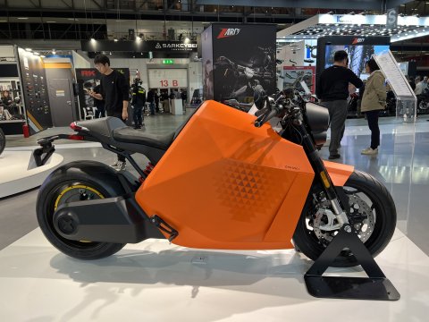 Davinci DC100: приём заказов открыт