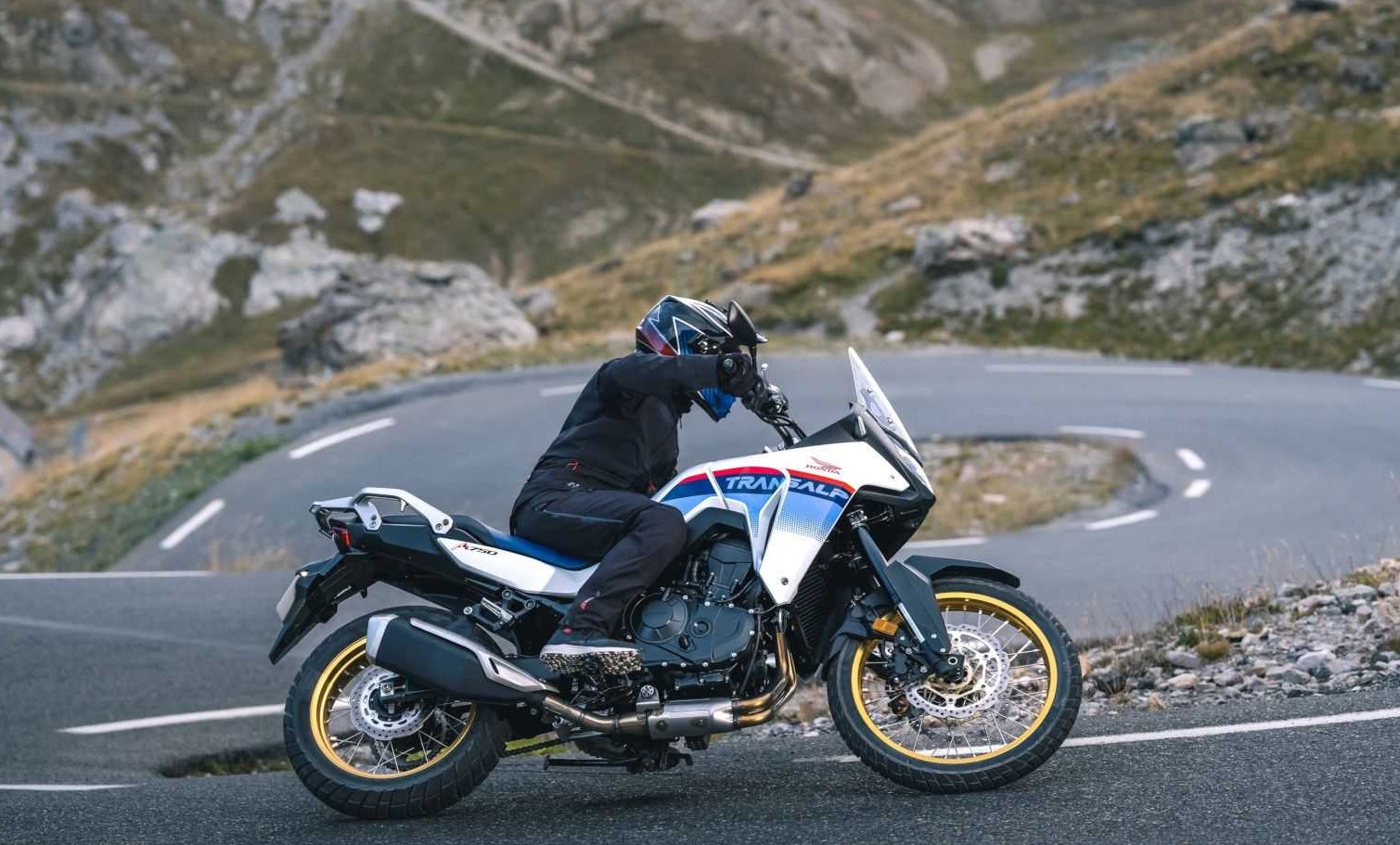 Honda анонсировала цены на Transalp в Европе