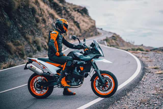 KTM SMT вернулся