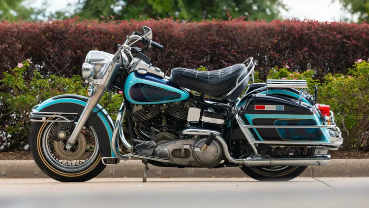 Harley-Davidson Electra Glide Элвиса Пресли - рок-звезда в мире мотоциклов