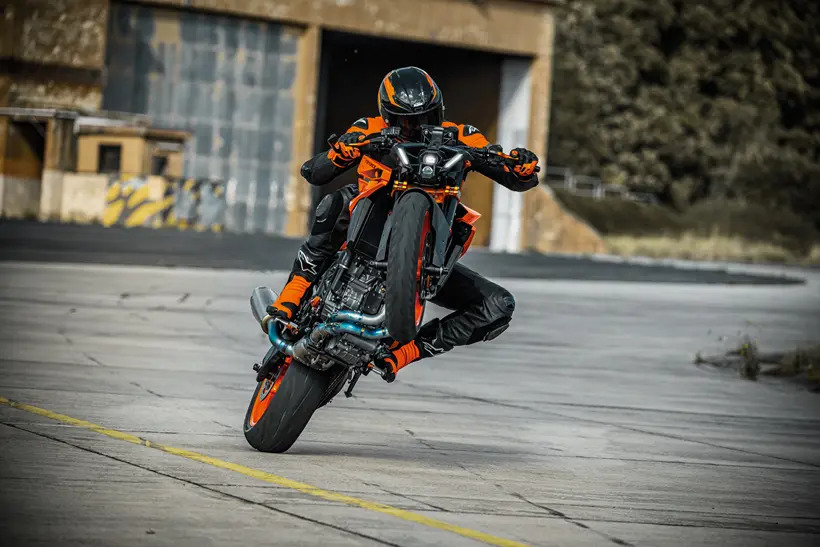 Новый КТМ Duke 990