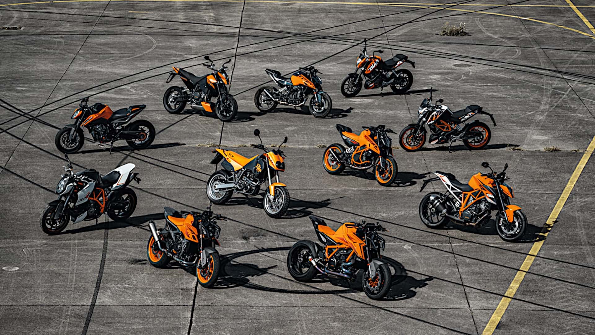 ﻿Юбилейные релизы для ценителей KTM Duke - 30 лет
