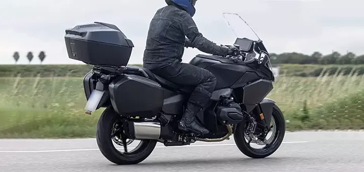 BMW Motorrad анонсируют R1300 RT